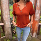 【M-2XL】👚Damski stylowy top z krótkim rękawem z dekoltem w szpic